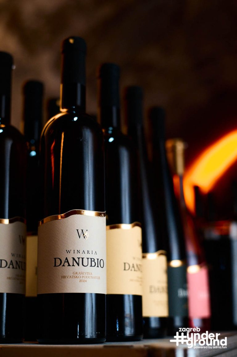 Štand vinarije Winaria Danubio na Zagreb Underground Festivalu 2026